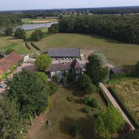 Le Domaine Du Mijarnier Bed & Breakfast 3*